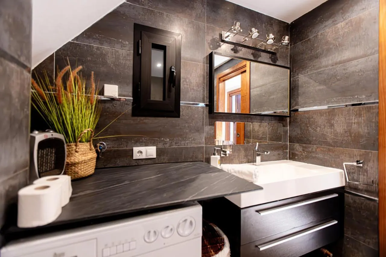 Holidays Duplex Lujo Monte Oiz 4 Habitaciones Y 2 Plazas De Parking Sierra Nevada Apartment